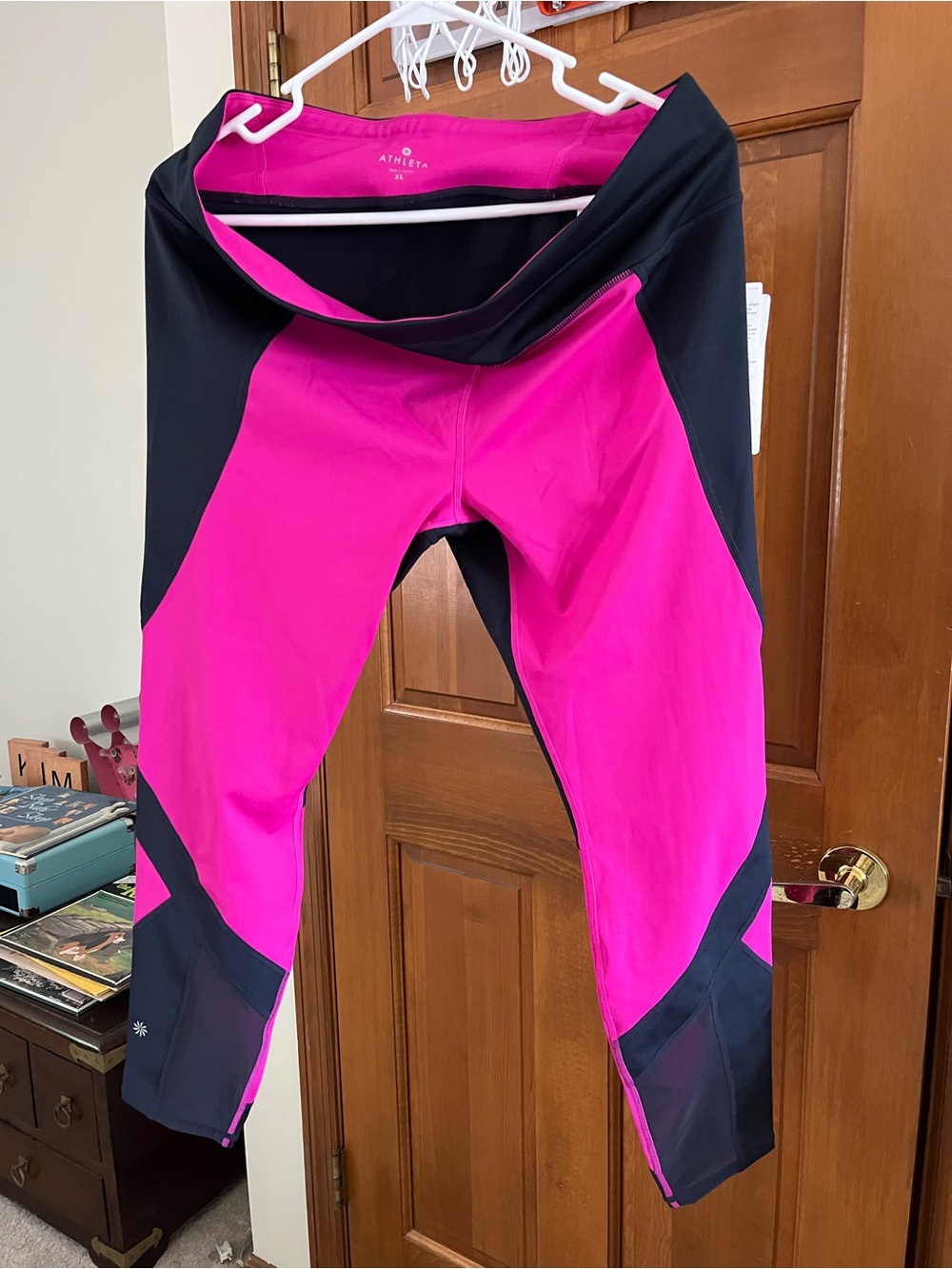 Athleta Women’s Hot Pink and Blue Colorblock Leggings